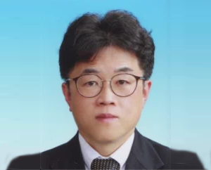 産業技術総合研究所極限機能材料研究部門光熱制御材料G上級主任研究員_穂積篤氏-1