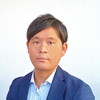 山路祐一 氏